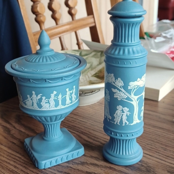 VTG Jasperware AVON Avonshire 8" Decanter Bottle & 7" covered dish - Picture 1 of 5